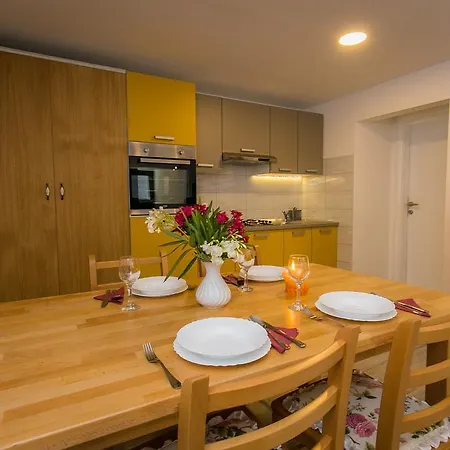 Apartments Marin Trogir Exterior photo